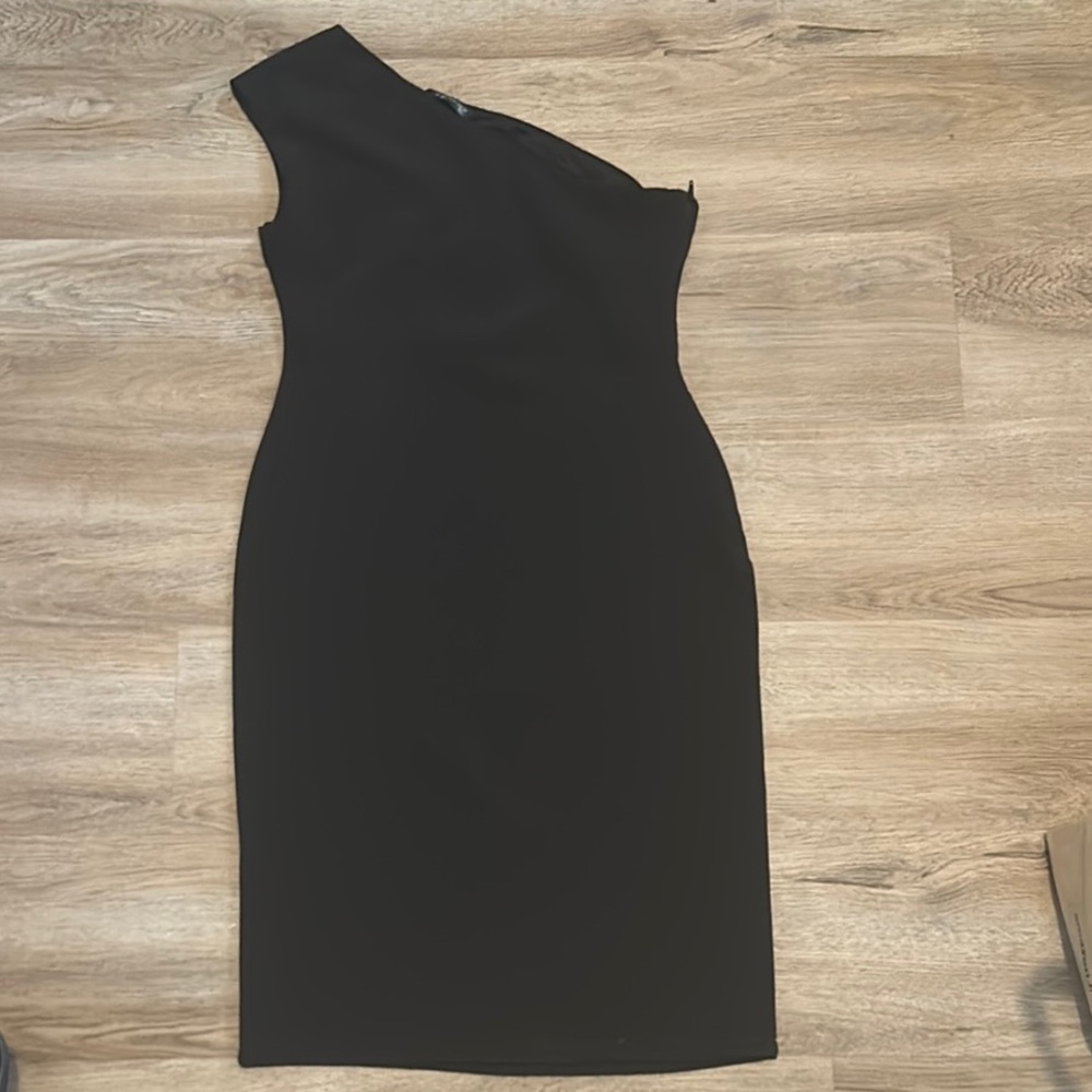 Black Asymmetrical One-Shoulder Cocktail Dress